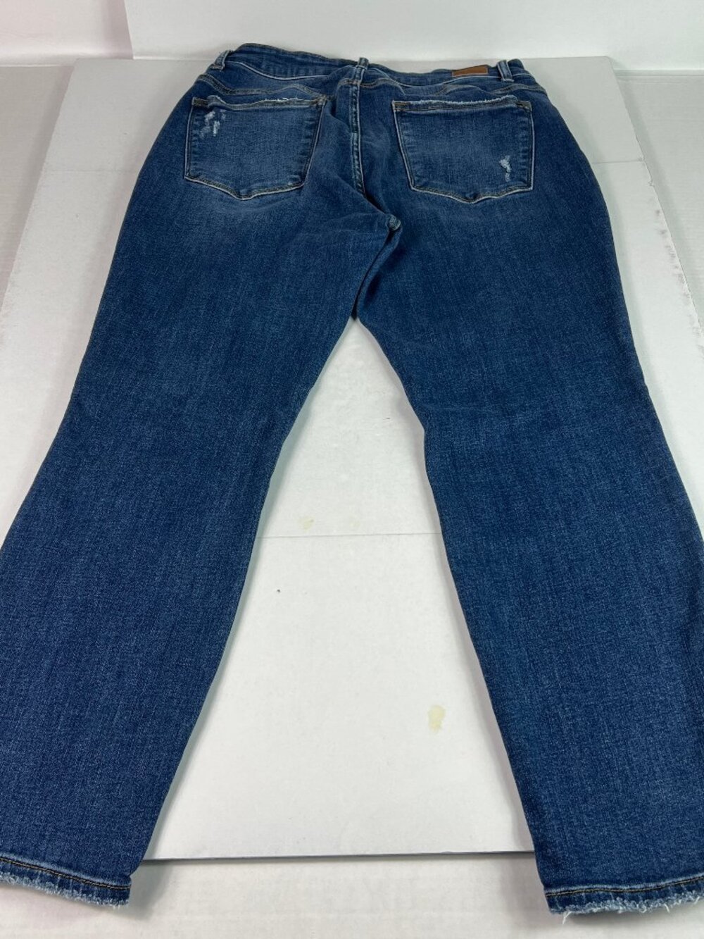Judy Blue Jeans Women's Plus 34x28* Slim High Rise Blue Distressed Denim Tag 14W - Picture 9 of 16